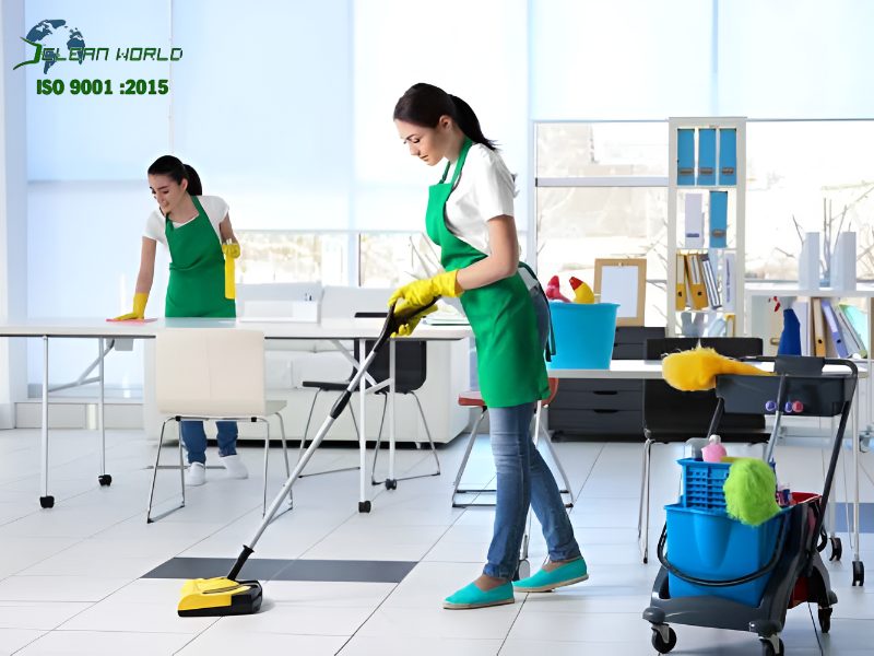 Cách chọn công ty vệ sinh công nghiệp uy tín: Bí quyết để không “ném tiền qua cửa sổ” cách chọn công ty vệ sinh công nghiệp uy tín