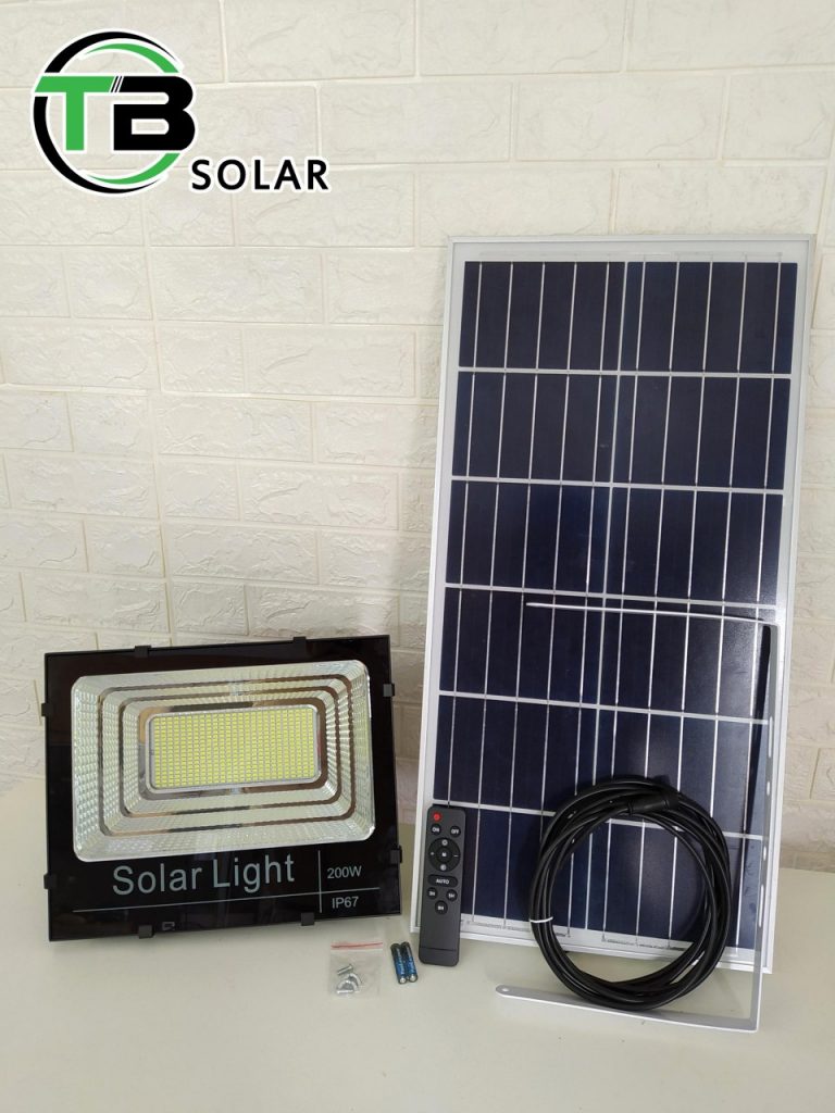 den nang luong mat troi solar light 100w