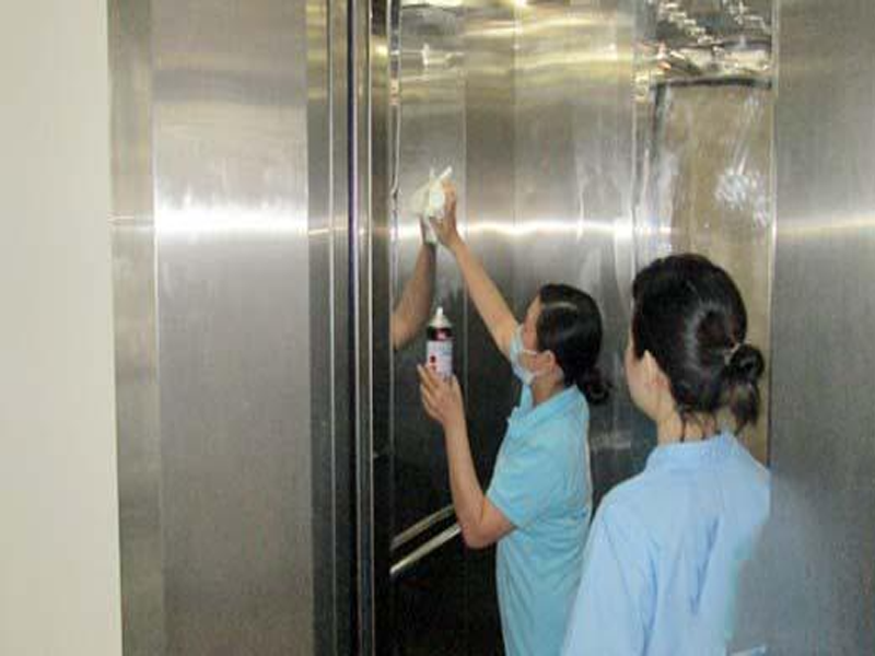  vệ sinh khu nhà chung cư