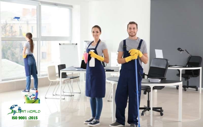 nhân viên vệ sinh định kỳ cho công ty 