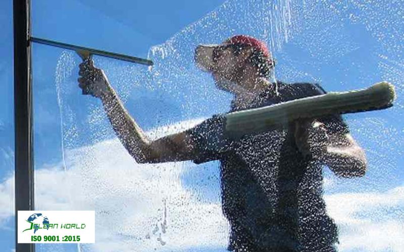 Quy trình vệ sinh kính công nghiệp