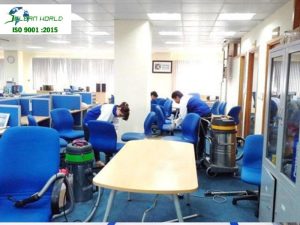 Bảng giá dịch vụ vệ sinh theo giờ cập nhật mới nhất 2025 ve sinh van phong 4