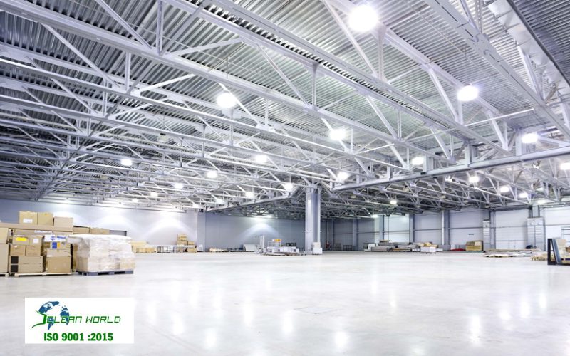 Vệ sinh trần nhà xưởng bao lâu 1 lần? Giải pháp làm sạch an toàn, hiệu quả cho doanh nghiệp vệ sinh trần nhà xưởng