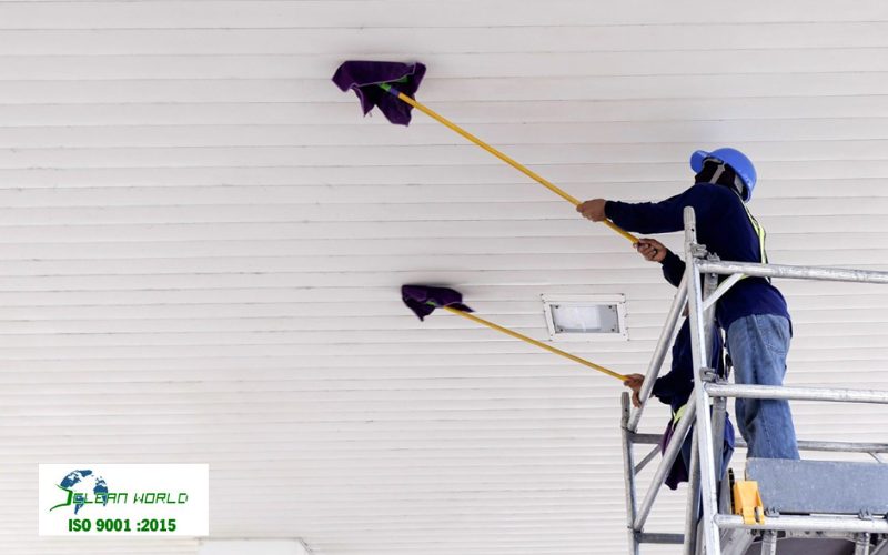Vệ sinh trần nhà xưởng bao lâu 1 lần? Giải pháp làm sạch an toàn, hiệu quả cho doanh nghiệp vệ sinh trần nhà xưởng